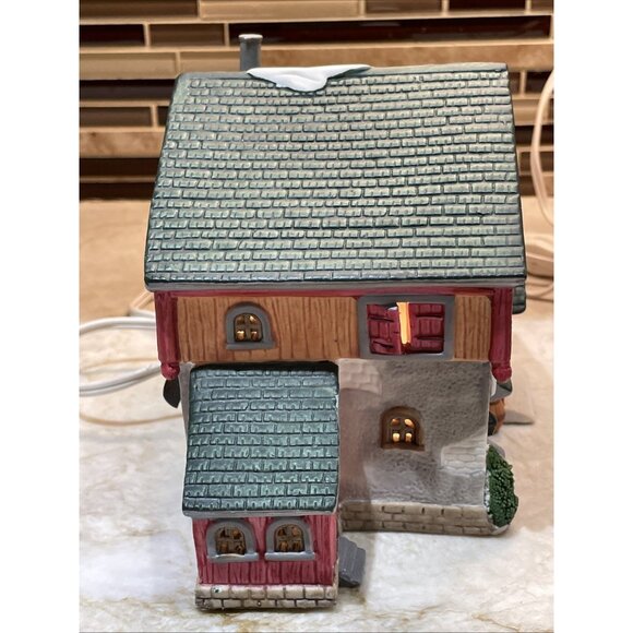 1993 Lemax Dickensvale Village Harleys Feed General Store Lighted Building - Picture 7 of 14